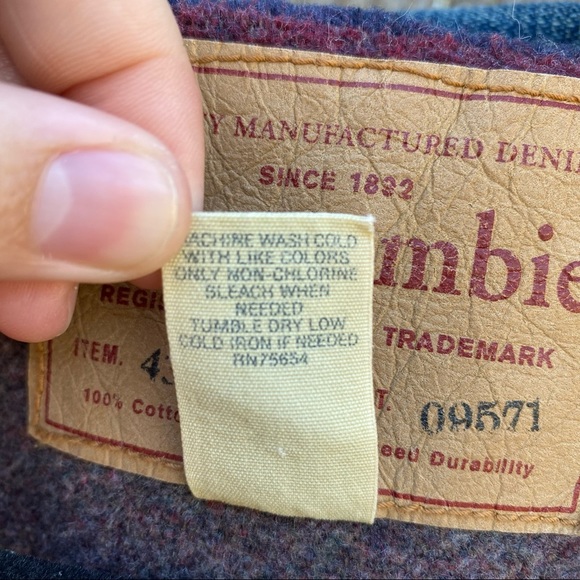 Abercrombie Workwear Lined Heavy Distressed Denim Crop Jacket - Picture 13 of 13